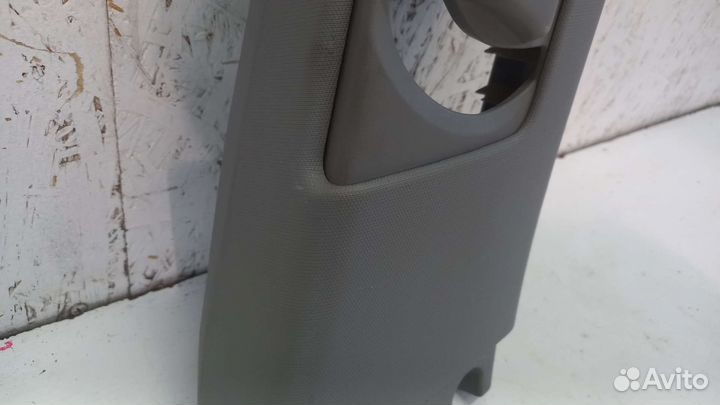 Обшивка средней правой стойки Toyota Camry XV40