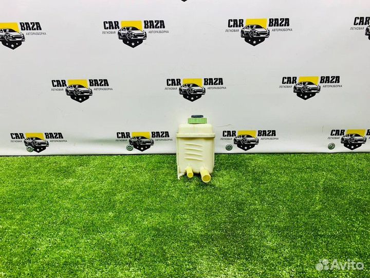 Бачок гидроусилителя Volkswagen Touareg