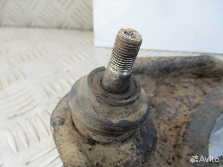 Рычаг передний верхний FAW Besturn B50 2012г