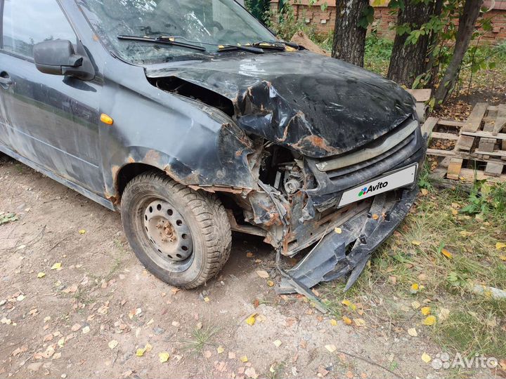 LADA Granta 1.6 МТ, 2012, битый, 166 000 км