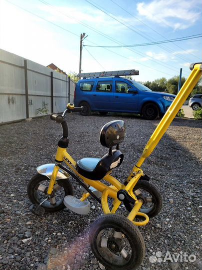 Детский трехколесный велосипед
