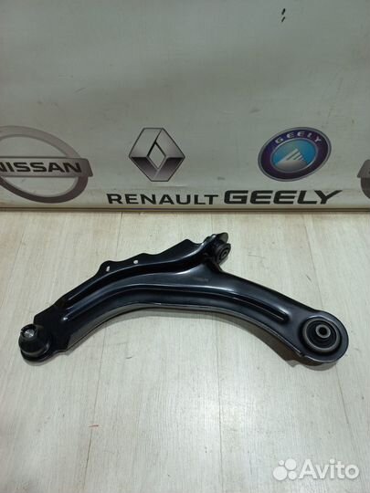 Рычаг подвески Renault scenic 2 Лев