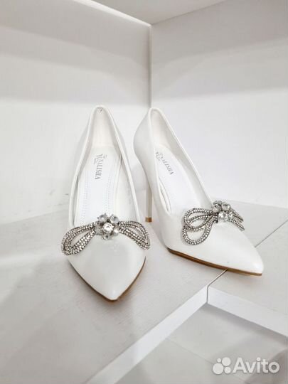 Новые свадебные туфли в ассортименте