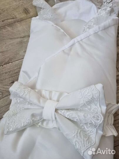 Конверт на выписку и сумки в роддом