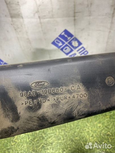 Воздуховод Ford Focus 1 седан 2.0 2002