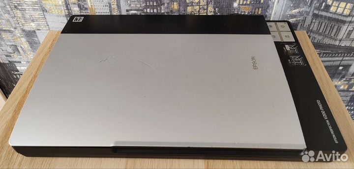 Сканер Epson Perfection V200 Photo