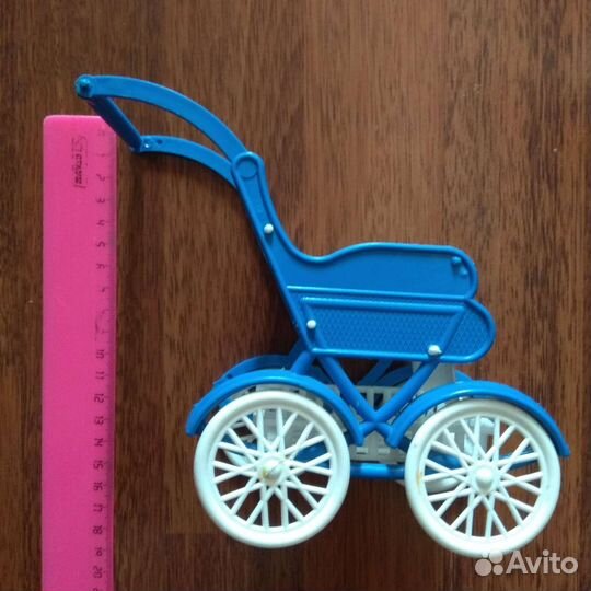 Коляска кукольная