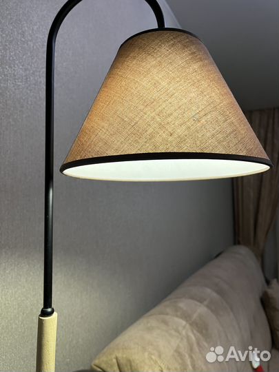 Торшер напольный
