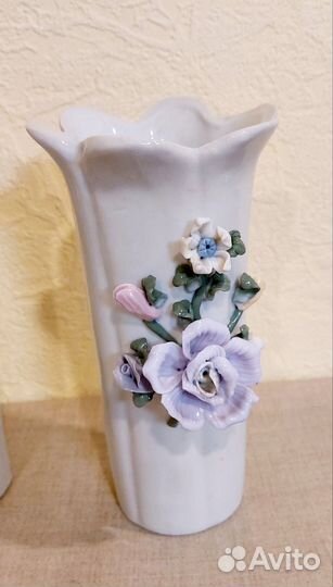 Две парные вазы с лепным фарфором, 1996год