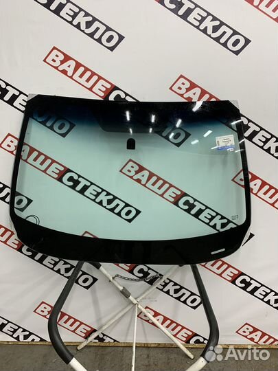 Лобовое стекло Subaru Impreza 1