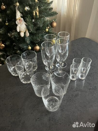 Набор бокалов, стаканов, рюмок