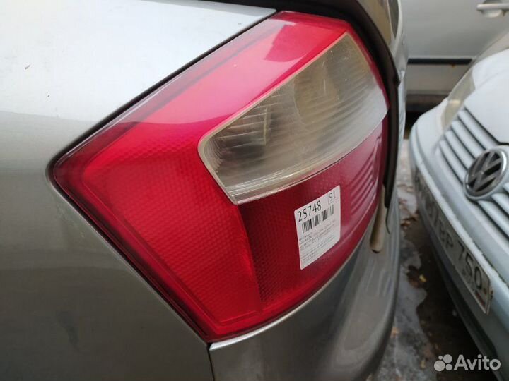 Фонарь задний левый Audi A4 B6 2000-2004 седан 2