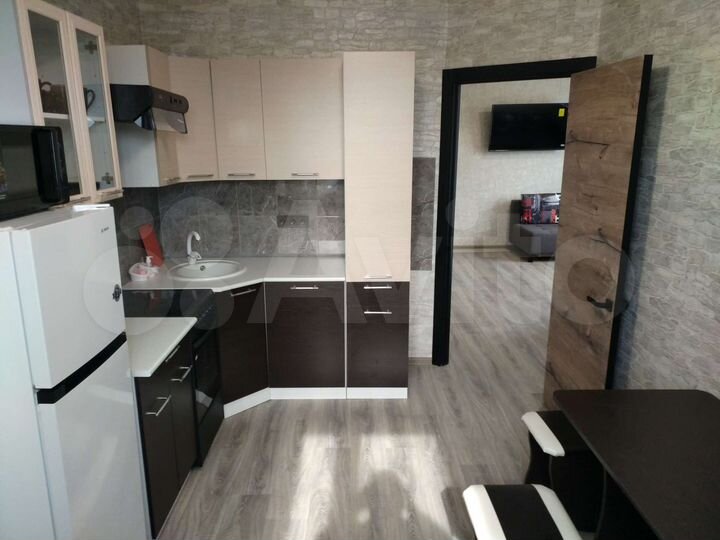 2-к. квартира, 50 м², 3/9 эт.