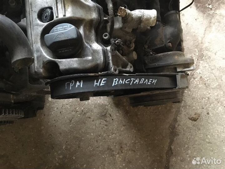 Двигатель Блок двигателя низ мотора 2.5 Aat