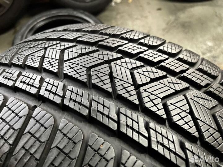 Pirelli Scorpion Winter 275/40 R21 107V
