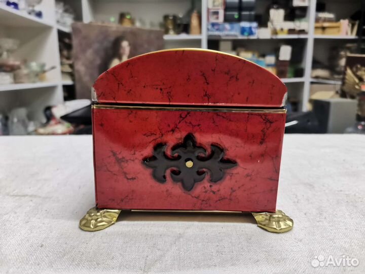 Коробка сундучок жестяная Красный Октябрь СССР (Ч)