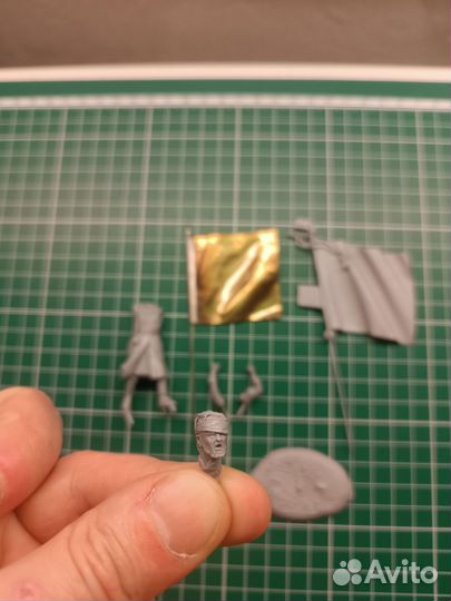 Strelets with a flag 16-17th 54mm