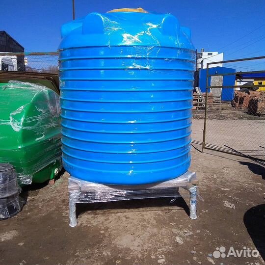 Бак вертикальный для полива 3000 литров