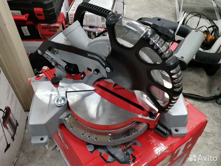 Торцовочная пила PIT 2000W, 255mm, пропил 70mm