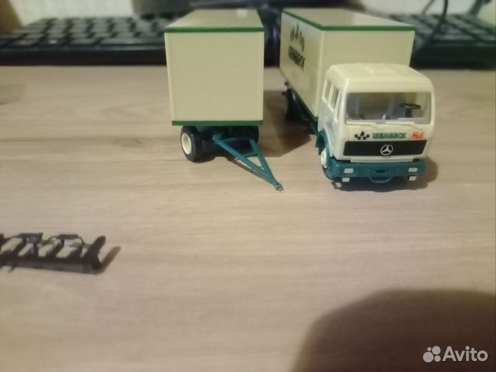 Модель грузовика Mercedes Benz herpa 1:87