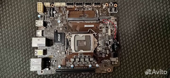 Материнская плата msi MS-B9181 нерабочая