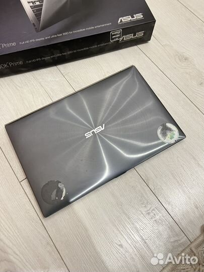 Ноутбук asus