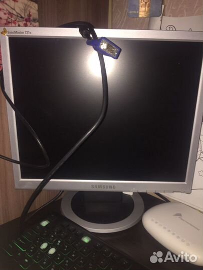 Монитор Samsung