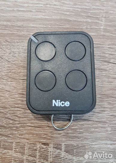 Пульт для ворот Nice
