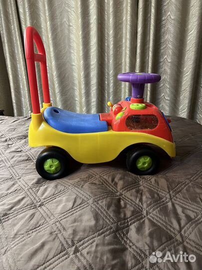 Машинка каталка толокар