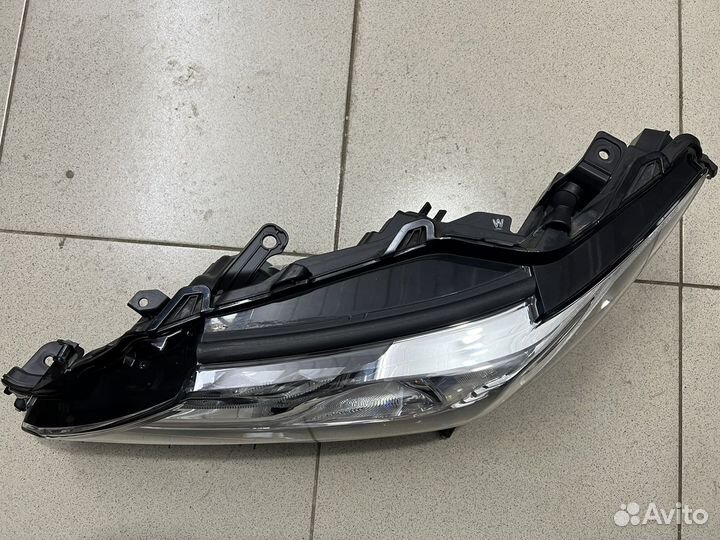 Фара левая Camry v70 v75 Оригинал