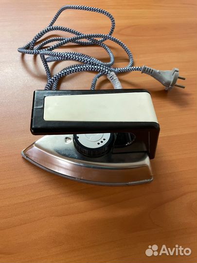 Утюг дорожный разборный с футляром
