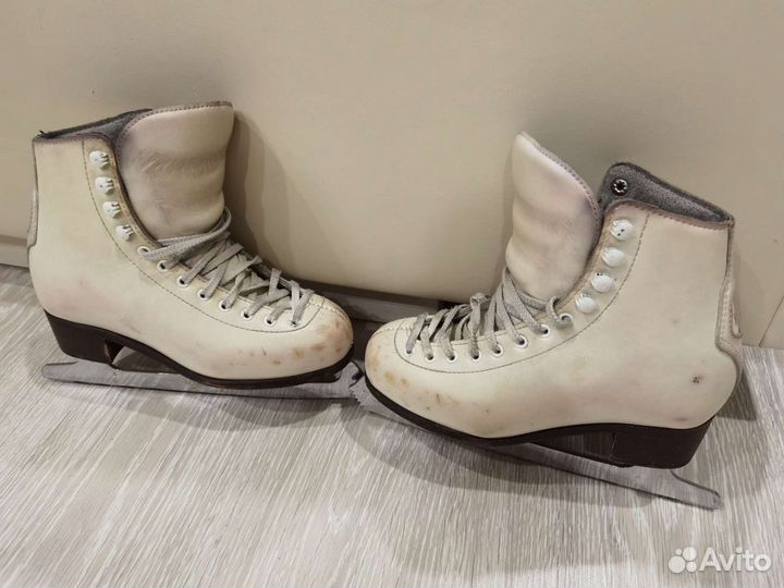 Коньки для фигурного катания профессиональные