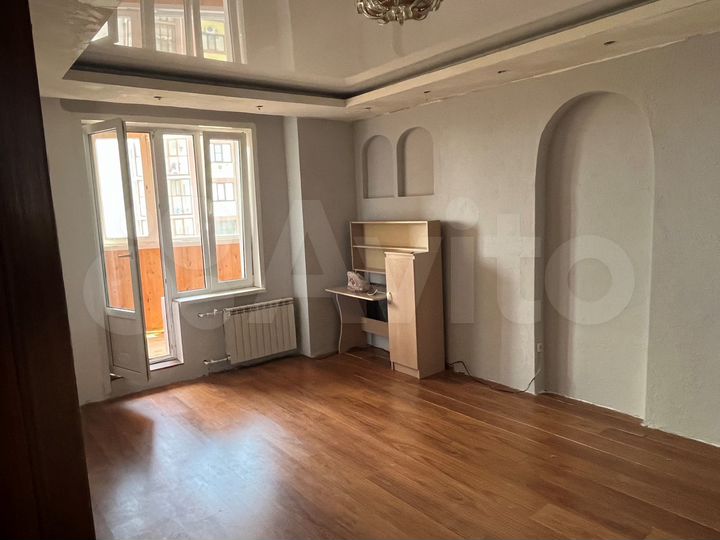 2-к. квартира, 64,7 м², 14/16 эт.