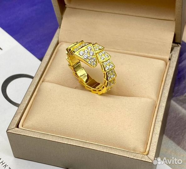 Кольцо Bvlgari