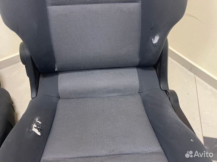 Сиденья передние Mitsubishi Colt Z34A 135930 2005