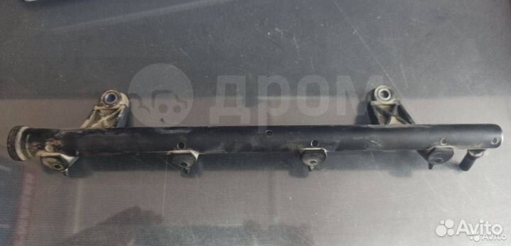 Рампа топливная Рено Логан 1