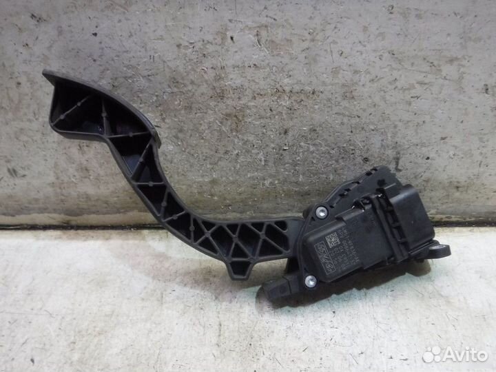 Педаль газа Ford Focus 2