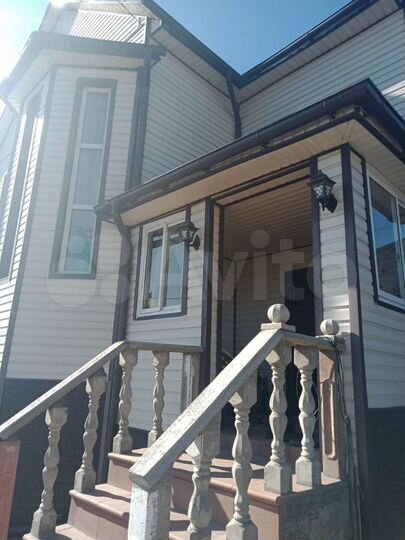 Коттедж 250 м² на участке 15 сот.