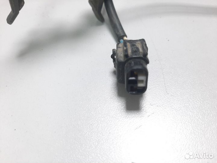Датчик ABS передний левый Camry 40 Европа