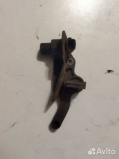 Датчик положения коленвала Peugeot Partner 1