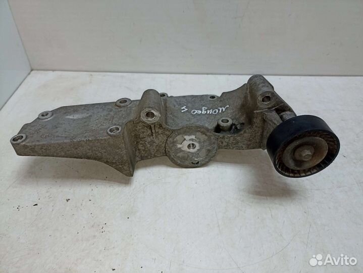 Кронштейн генератора Ford Mondeo 4 2.0
