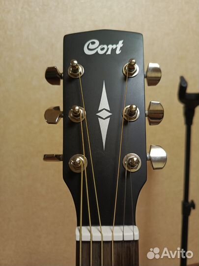 Акустическая гитара Cort earth 60m op