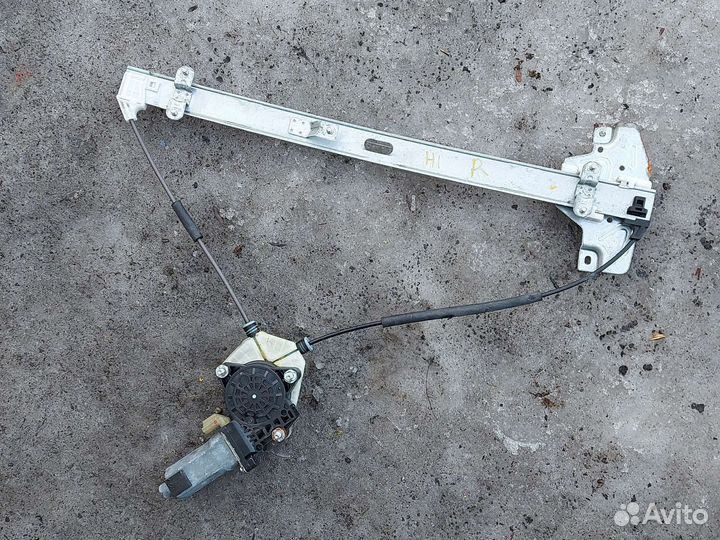 Стеклоподъёмник передний Хендай Старекс H1