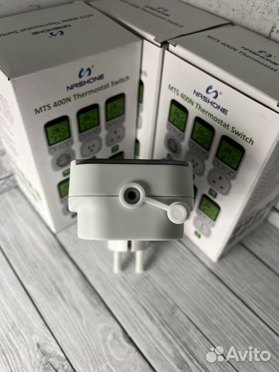 Термостат терморегулятор с розеткой