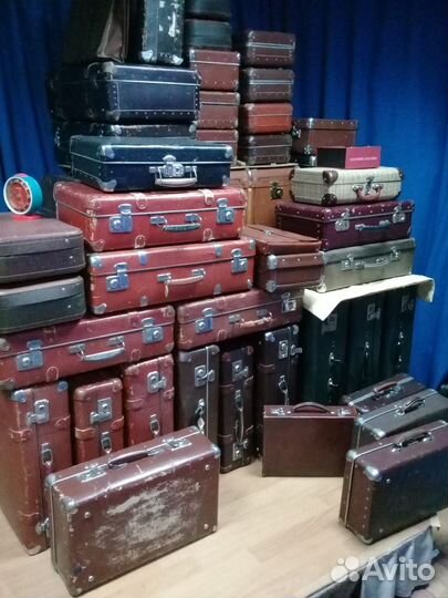 Винтажные чемоданы мебель для хранения старины :)