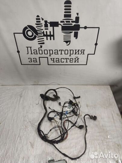 Проводка передней правой двери Vogue L322