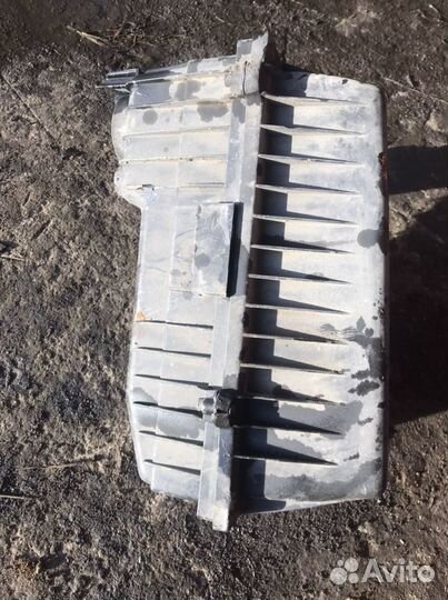 Peugeot 406 корпус воздушного фильтра