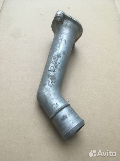 Subaru Forester SK корпус термостата