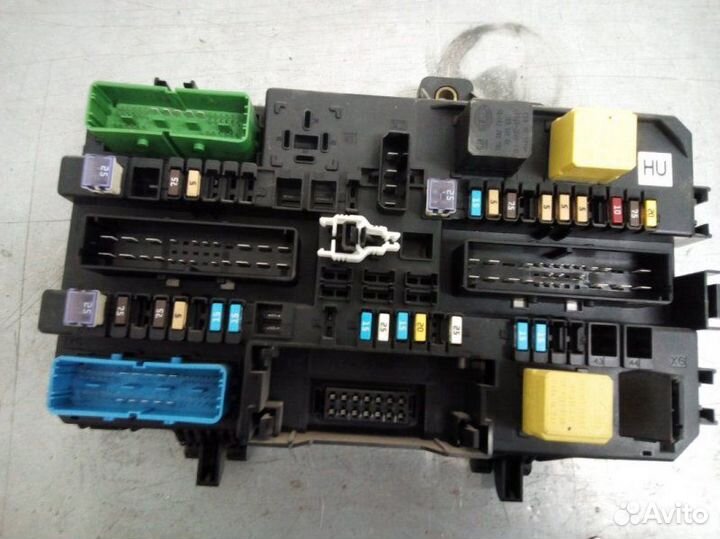 Блок предохранителей Opel Astra H хэтчбек Z16XER