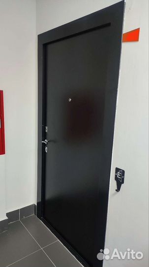 Дверь входная металлическая